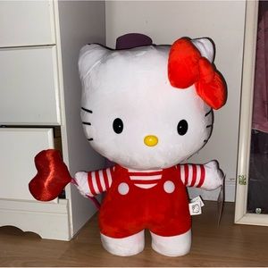 hello kitty statue